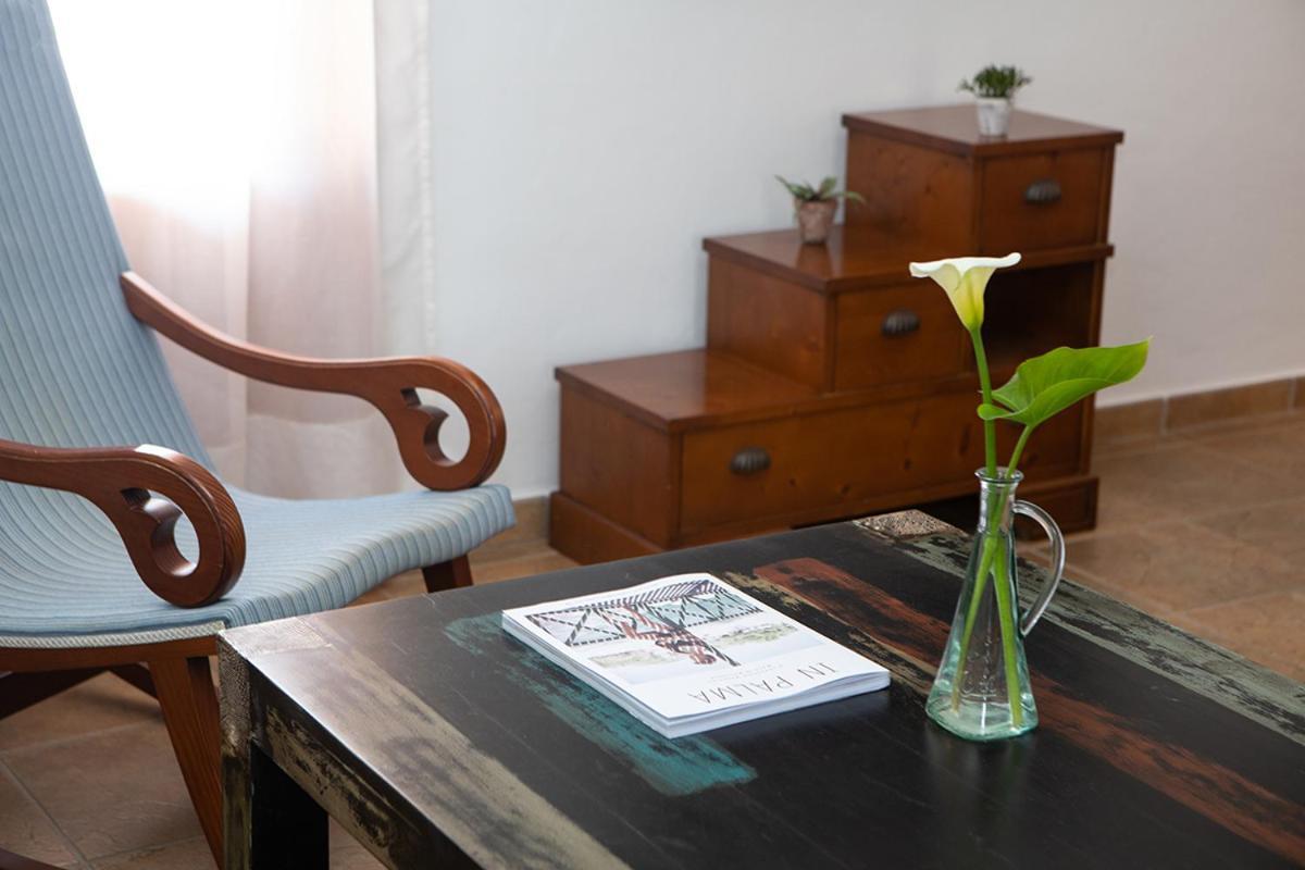 Ses Rotes Velles - Petit Hotell