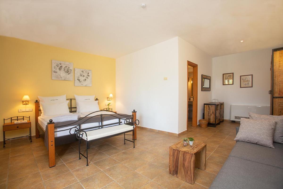 Ses Rotes Velles - Petit Hotell 4*