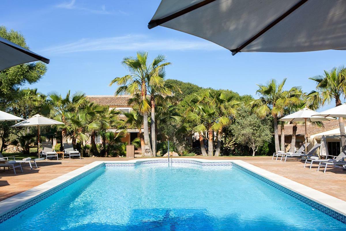 Ses Rotes Velles - Petit Hotell